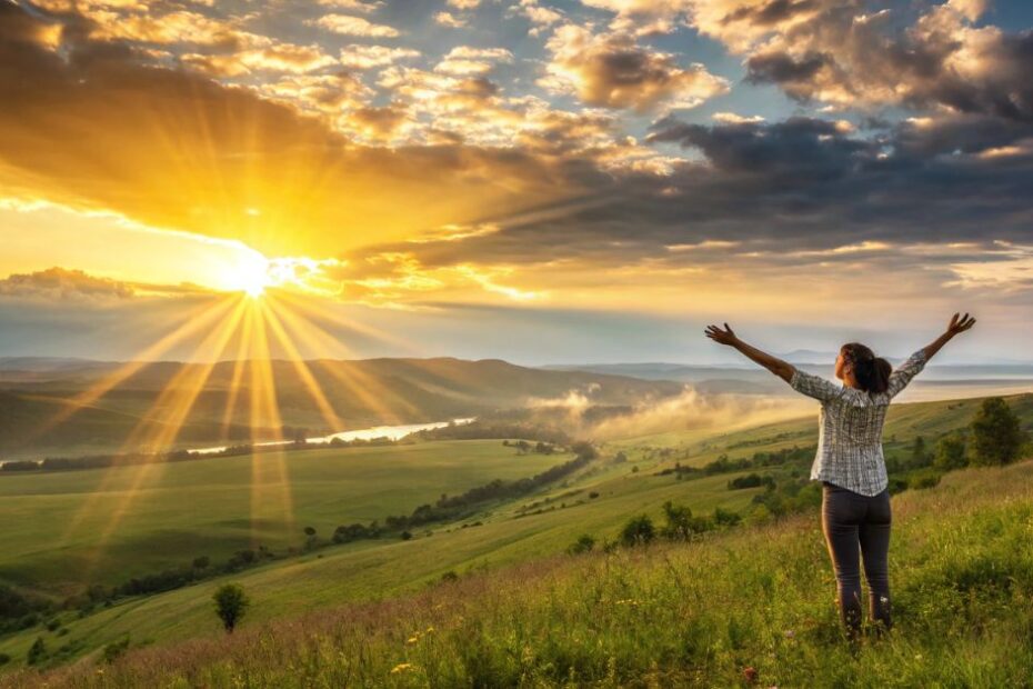 Oração da Manhã Esperança no Nascer do Sol